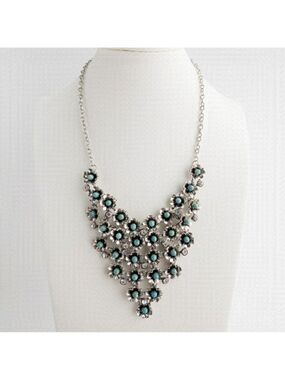 Howlite Stone Pendant Bib Necklace Green Floral Ornate Silver Tone